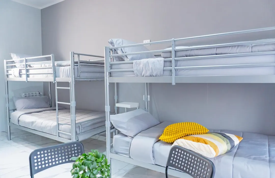 Hostel Partenope-1