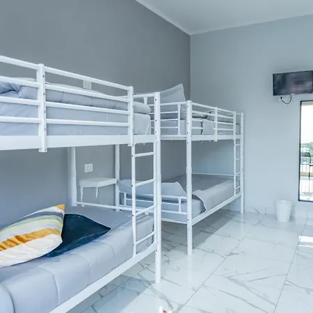 Hostel Partenope-3